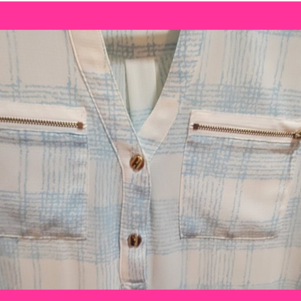 Tab-sleeve, white and light blue blouse - Picture 7 of 7